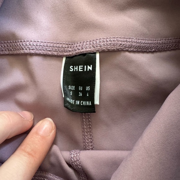 Bundle Of Women’s Shorts SHEIN Under Armour Size Small And XS Athletic Lounge - Picture 4 of 6